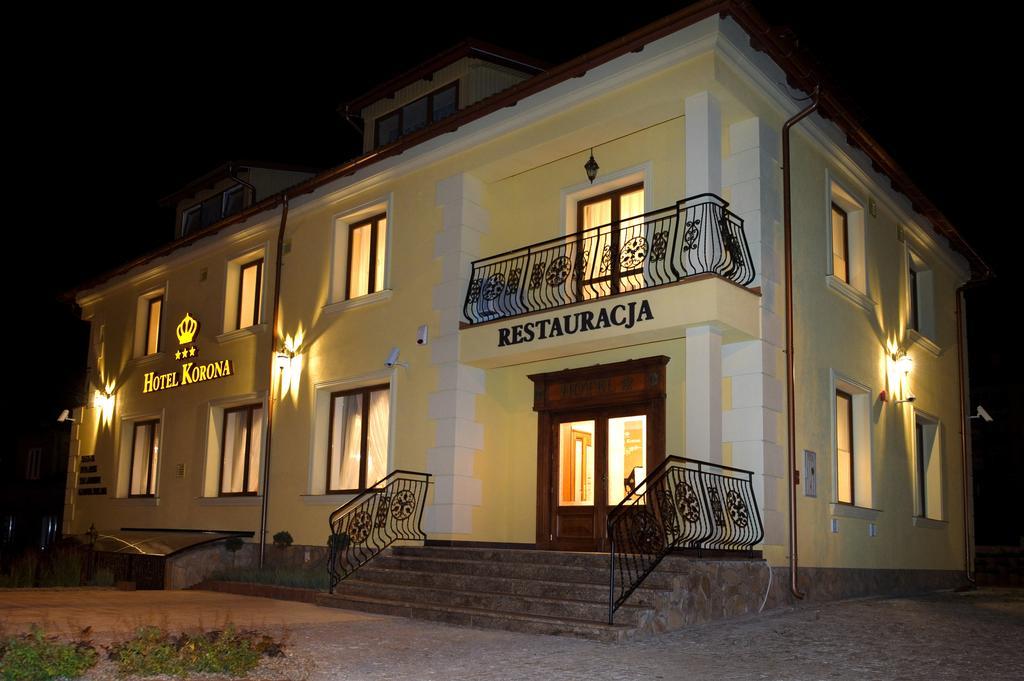 Hotel Korona Сандомир Екстериор снимка