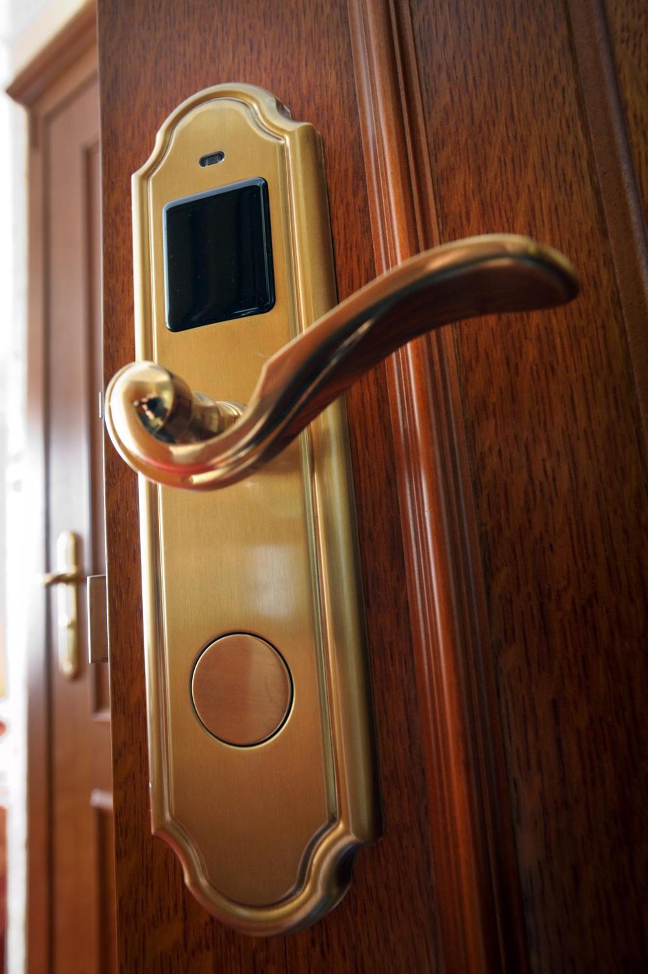 Hotel Korona Сандомир Екстериор снимка