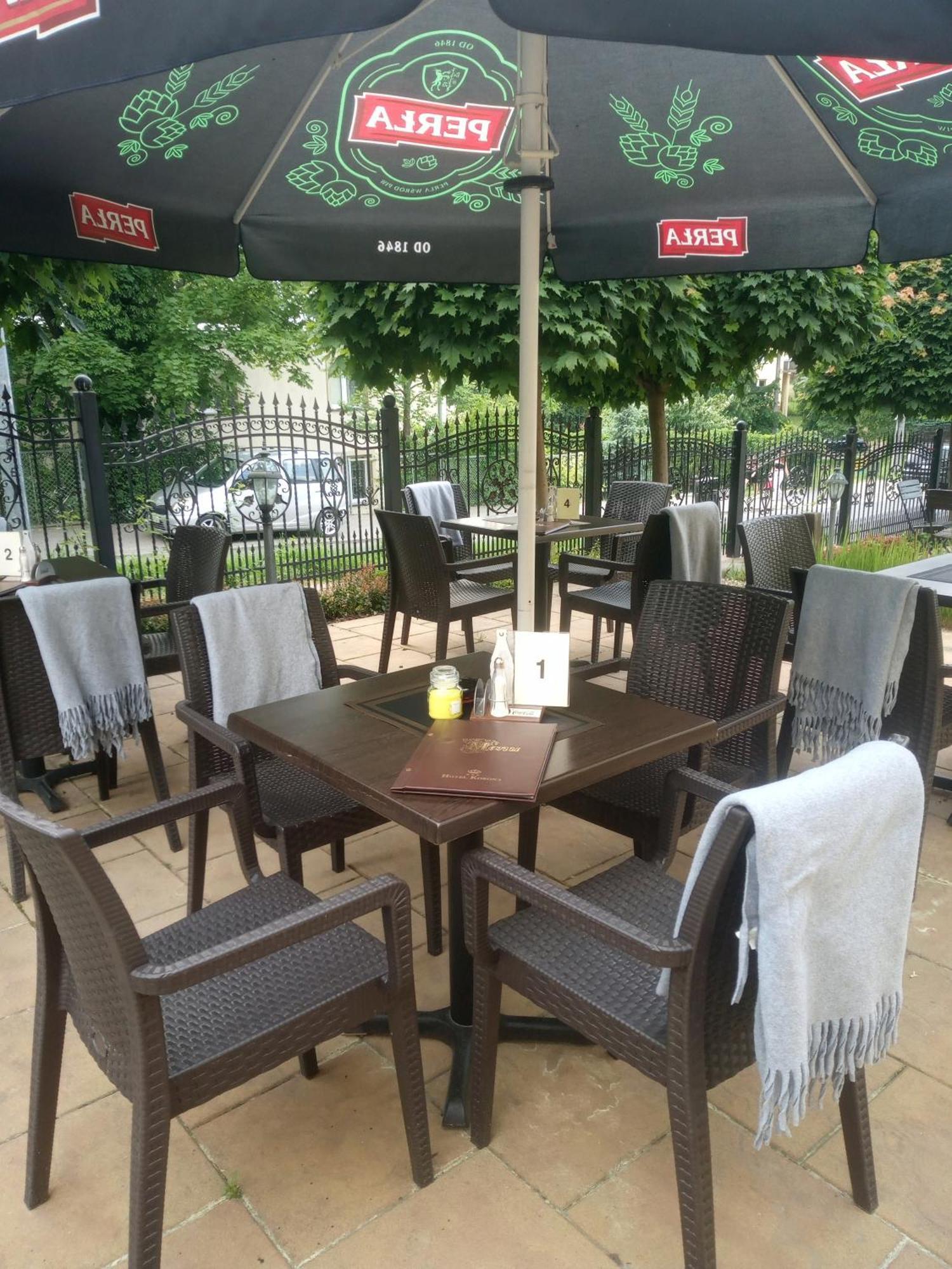 Hotel Korona Сандомир Екстериор снимка